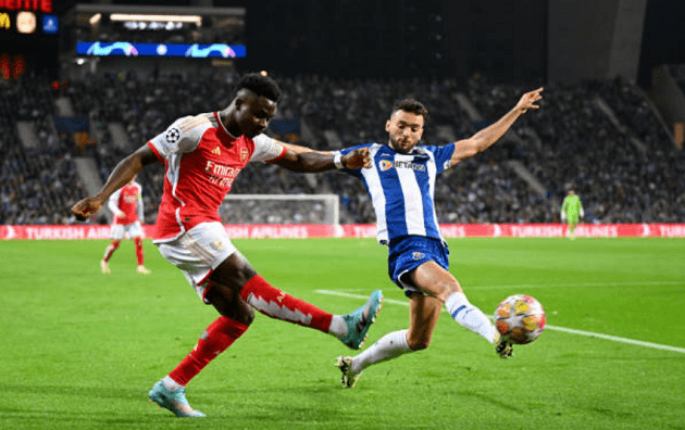 Arsenal nhận trái đắng ở Dragao khi chủ quan ở những phút cuối