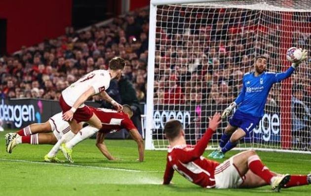 Man United vào tứ kết FA Cup từ bàn thắng vào phút 89