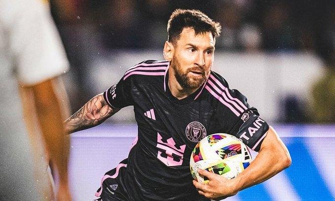 Messi và Alba gợi nhớ thời còn ở Barca