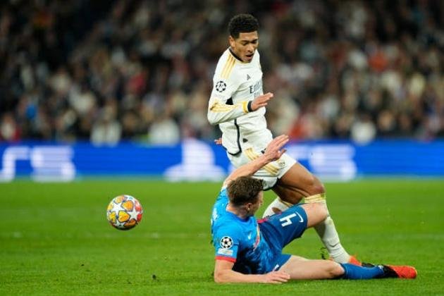 Real Madrid cầm vào tiến vào tứ kết