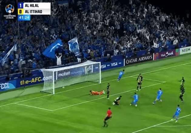 Al-Hilal đánh bại Al-Ittihad sau thẻ đỏ cuat Kante